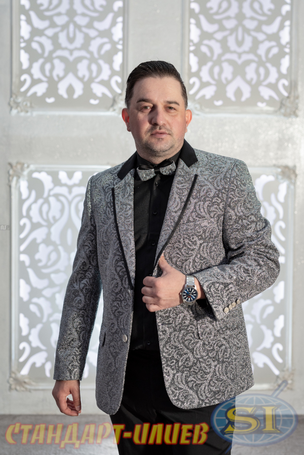 Сценично облекло за DJ Иван Бончев